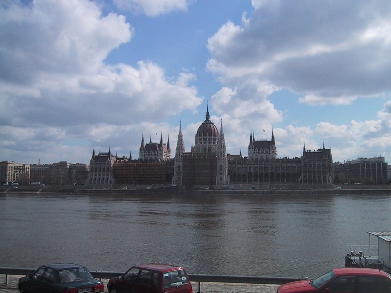 Hungarian Parliament1.jpg